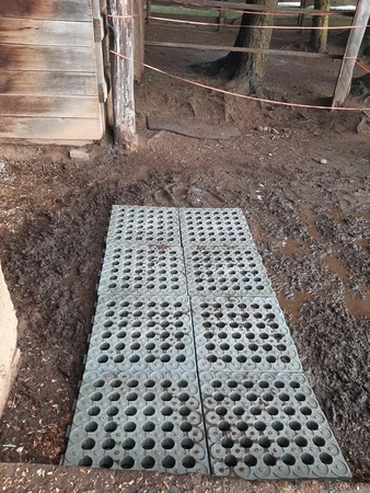 Mud Control Grid 20" x 20" - image 2